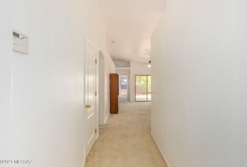 8949 Velvet Mesquite Pl, Tucson, AZ 85742-4525