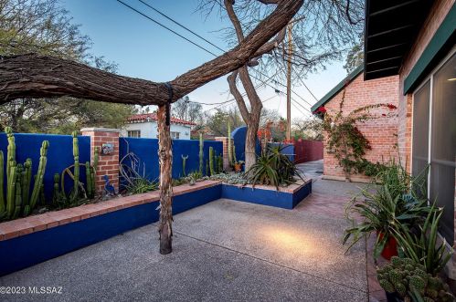 720 Treat Ave, Tucson, AZ 85716-4143