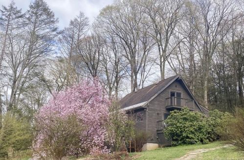 300 Low Rd, West Woods, CT 06069-2067