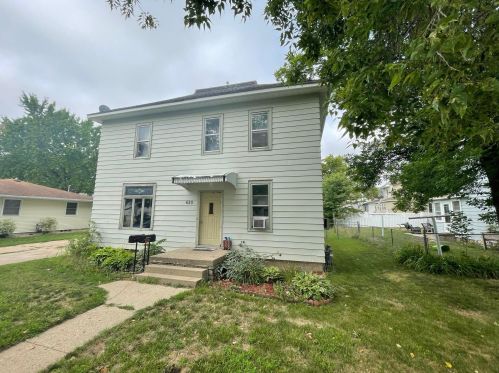 620 4th Ave, Faribault, MN 55021-4229