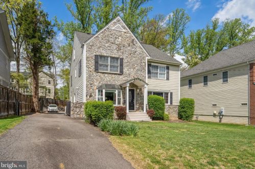 6604 Orland St, Falls Church, VA 22043-1862