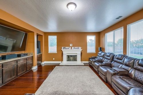 34652 Boros Blvd, Beaumont CA  92223-7466 exterior