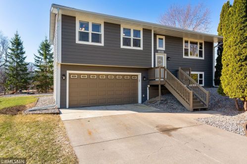 1832 Houle Cir, Lino Lakes, MN 55038-8712