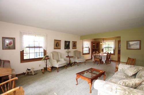 864 Ellen Ln, Fond Du Lac, WI 54935-6217