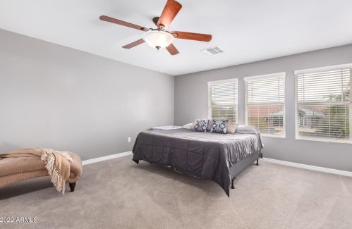 2724 Del Rio St, Gilbert AZ 85295-9036 exterior