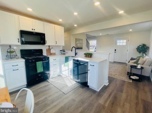 2036 Clearview Ave, Norristown PA  19403-2804 exterior