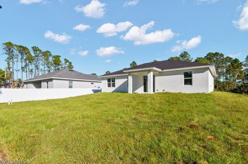 3318 70th St, Lehigh Acres, FL 33971-0888