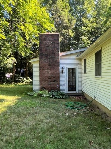 232 Hidden Lake Rd, Higganum, CT 06441-4502