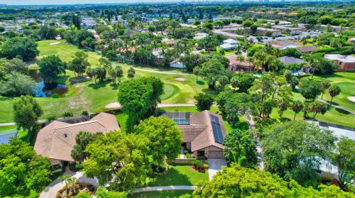 3133 Lakeview Dr, Delray Beach, FL 33445-5728
