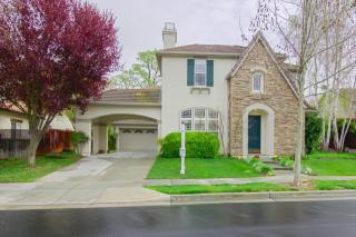 2425 Muirfield Way, Gilroy CA  95020-3059 exterior
