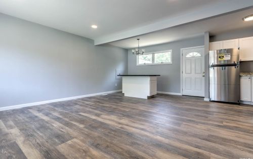 107 Malts Ave, West Islip NY  11795-2507 exterior