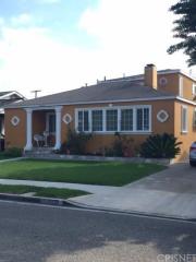 4836 123rd Pl, Hawthorne, CA 90250-3520