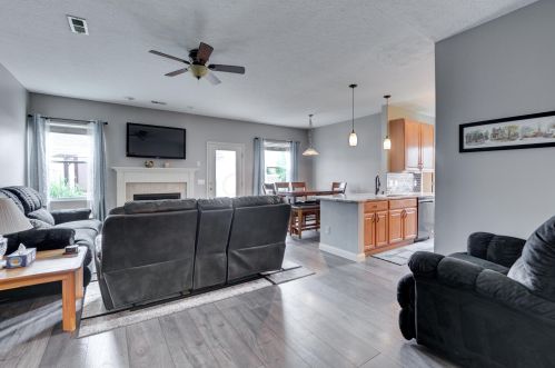 4704 Trumhall Dr, Darbydale OH  43123-8127 exterior