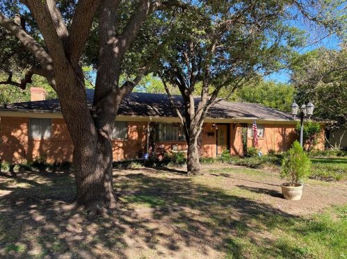 5732 Wessex Ave, Fort Worth, TX 76133-2825