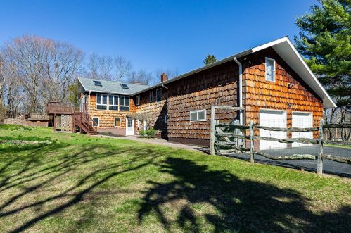 33 Gail Ln, Poughquag NY  12570-5034 exterior