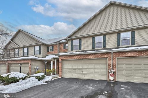 73 Lee Ann Ct, West Enola, PA 17025-1937