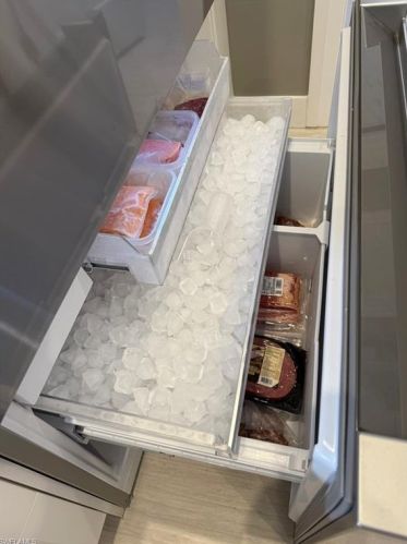 2402 50 St, Cape Coral FL  33914-6792 exterior