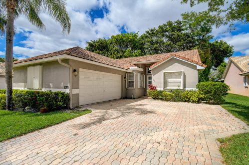 5391 Grande Palm Cir, Delray Beach, FL 33484-1365