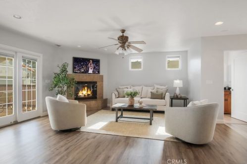 4264 Pepperwood Ave, Long Beach CA  90808-1534 exterior
