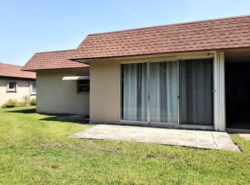 1904 Palmland Dr, Boynton Beach FL  33436-6013 exterior