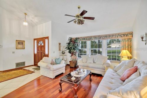 1750 Singing Palm Dr, Apopka FL  32712-2465 exterior