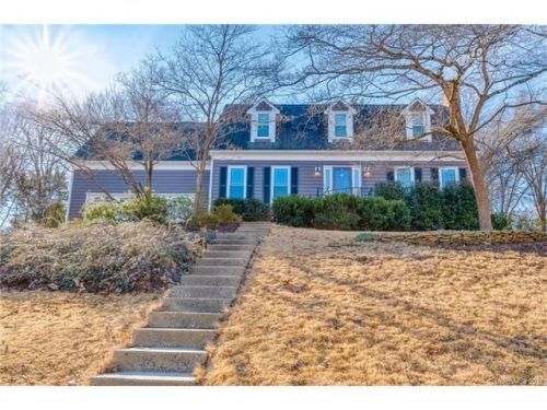4618 Meadowridge Dr, Charlotte, NC 28226-8183