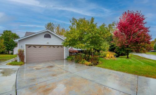 574 Glenwood Dr, Valpo, IN 46385-8877