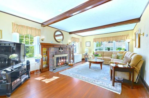 23 Herbert Ave, White Plains, NY 10606-3403