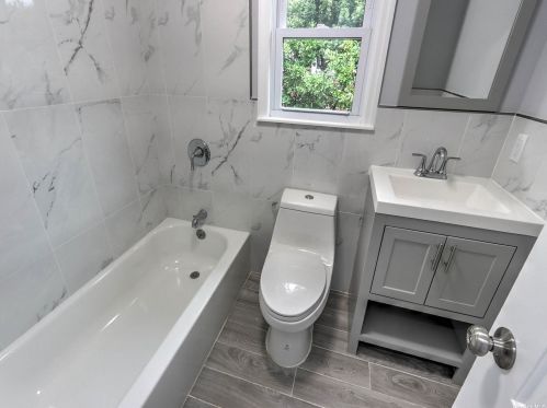 103 Clement Ave, Floral Park NY  11003-2703 exterior