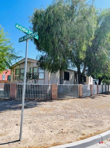 2551 Via Arroyo, Bullhead City, AZ 86442-7657