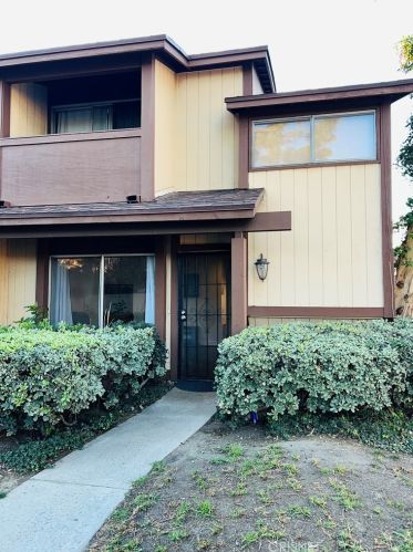 14721 Parthenia St, Van Nuys, CA 91402-2952