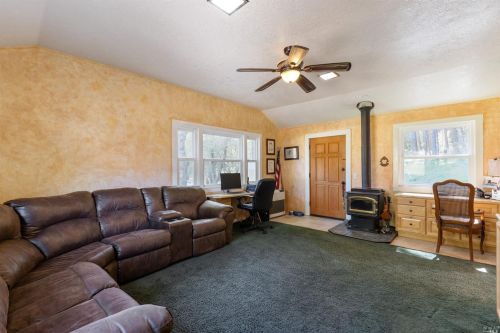 1301 Steele Ln, Laytonville, CA