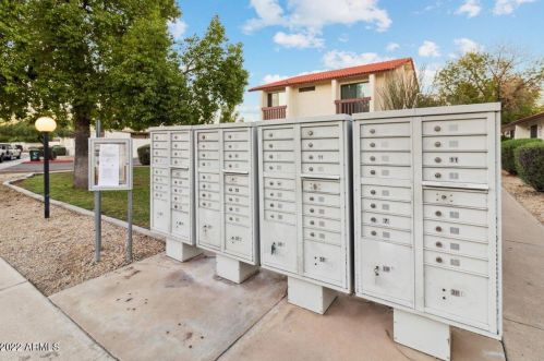 2845 Beck Ln, Phoenix AZ  85032-3784 exterior