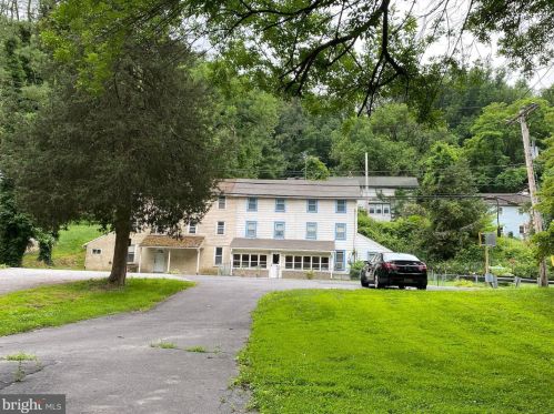 144 Stoney Bank Rd, Glen Mills, PA 19342-1715