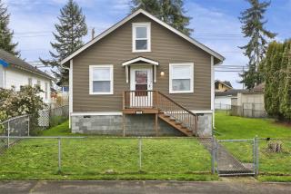 1113 Maple St, Everett WA  98201-1419 exterior