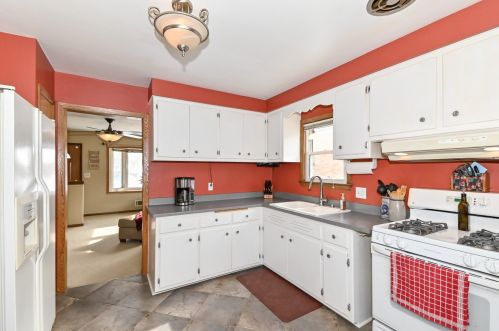 2609 63, Milwaukee WI 53219-2640 exterior