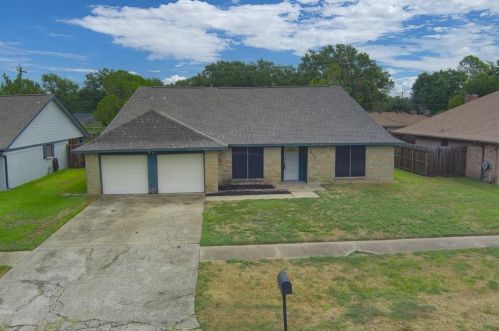 717 Luella Ave, Deer Park, TX 77536-2810