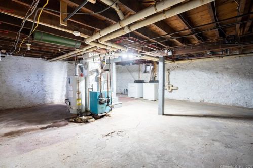 679 Woodtick Rd, Waterbury CT  06705-1740 exterior