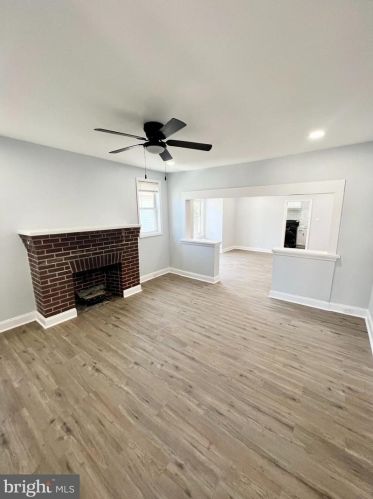 820 Bergen St, Gloucester NJ  08030-1541 exterior