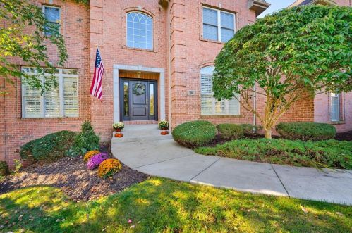 104 Windermere Ct, Canonsburg, PA 15317-3670