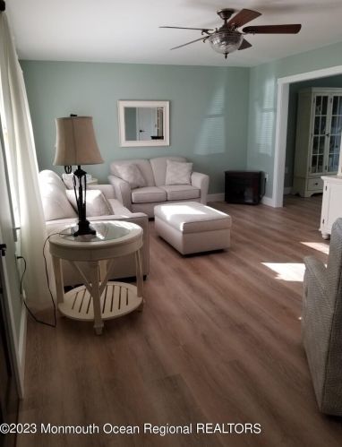 1280 Spruce St, Lacey, NJ 08731-4543