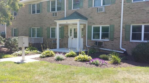4 Windsor Ter, East Freehold, NJ 07728-3234