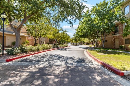 2989 44th St, Phoenix AZ  00000-7203 exterior