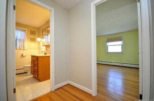 55 Foster Ln, Windsor CT exterior