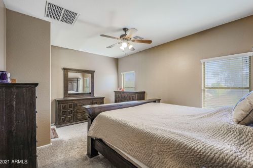 2575 Amber Sun Dr, Phoenix AZ 85085-5076 exterior