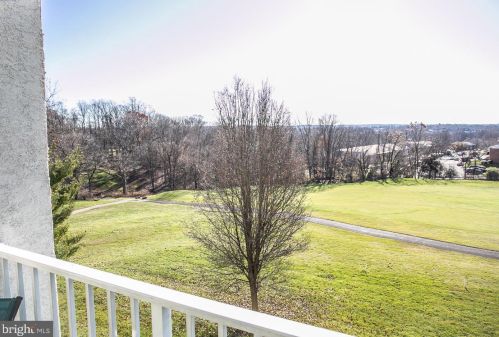 124 Brandon Rd, Norristown PA  19403-3394 exterior