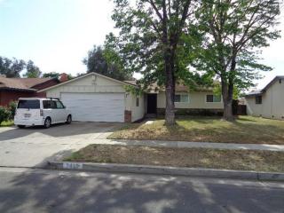 3415 Ezie Ave, Fresno, CA 93727-8006
