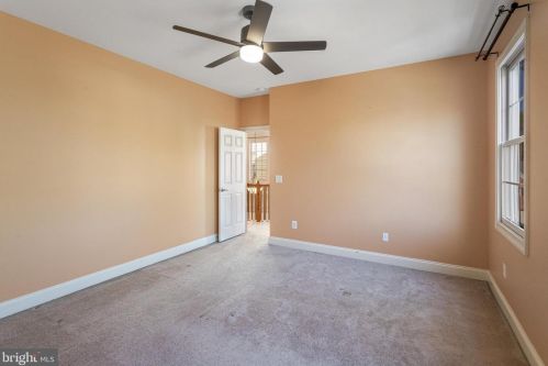 13101 Taverner Loop, Woodbridge VA  22192-5333 exterior