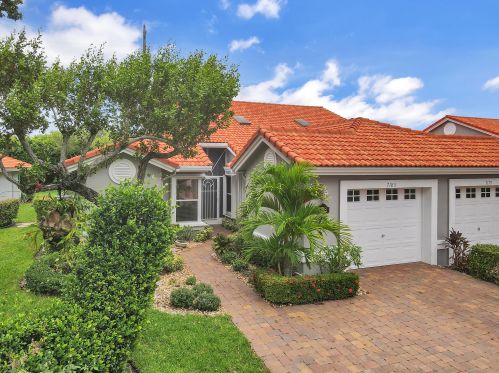 7183 Summer Tree Dr, Boynton Beach, FL 33437-3871