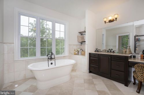 10 Pine Valley Ct, Glen Mills PA  19342-1823 exterior